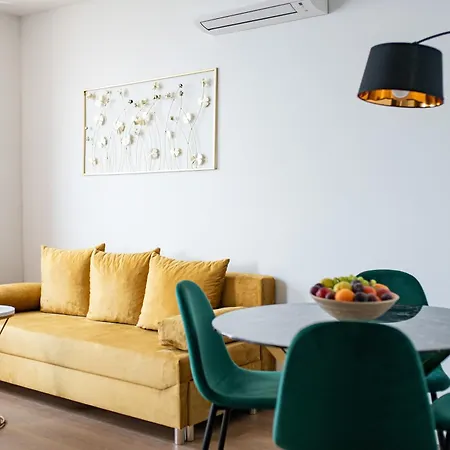 None Nada * Dubrovnik