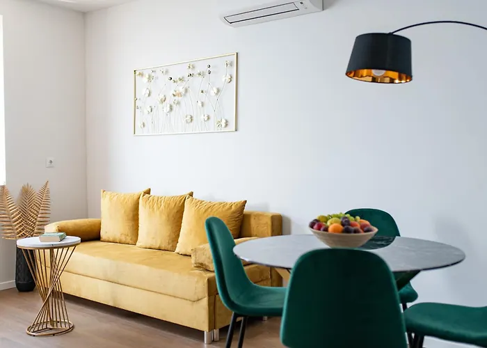 None Nada * Dubrovnik